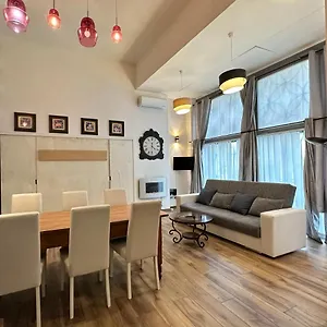 Relais Romagnosi Apartamento